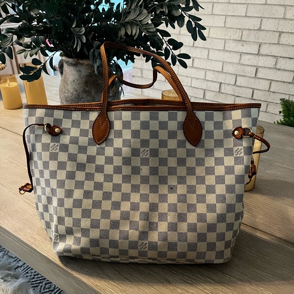 Authentic Damier Azur Neverfull MM - Picture 1 of 5